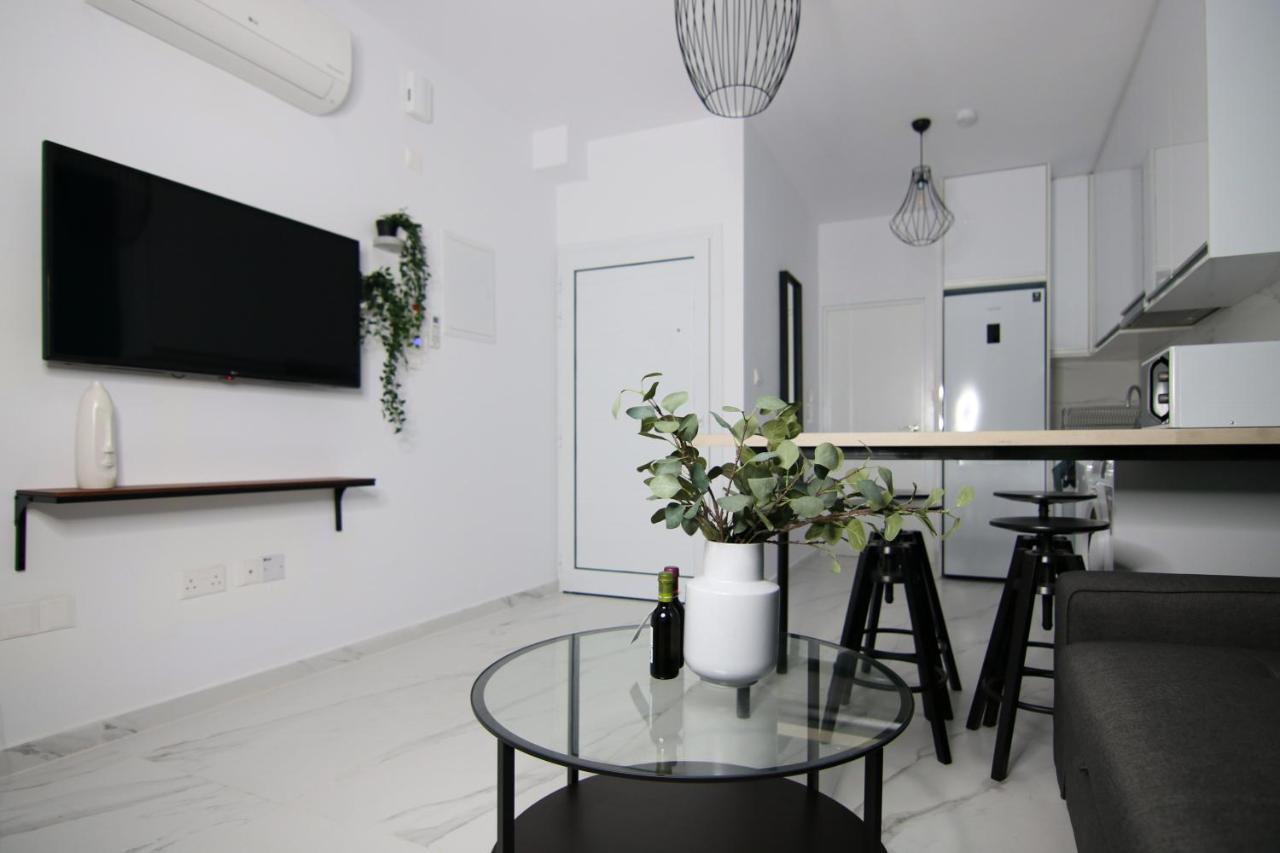 Phaedrus Living Seaside Romantic Flat Limnaria 123 Пафос Екстериор снимка